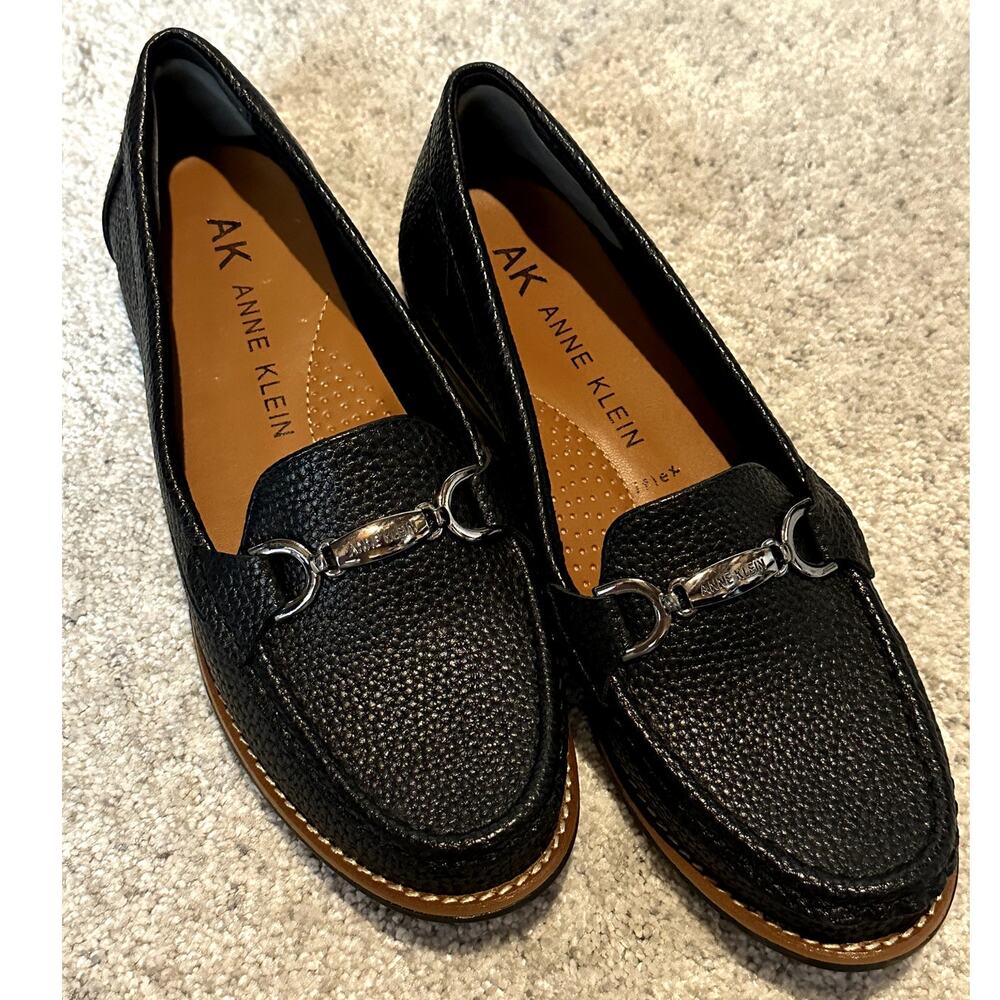 Anne Klein NWOB Nina Loafers Women Size 6.5 Black Leather Career Office Wear